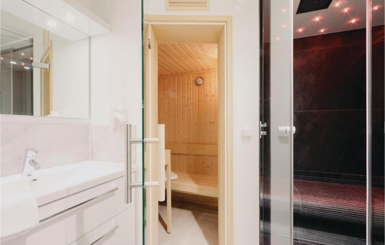 Amazing Apartment In Luebeck Travemuende With Sauna المظهر الخارجي الصورة